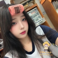 8+9風的學生妹 外表辣味十足  個性直爽不扭捏 想要就敢說