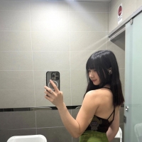 健身學生妹   身材太逆天！蜜桃臀圓翹飽滿  緊身褲一穿   ...