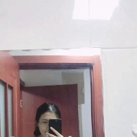 #大學老師  在學生面前總是一副嚴肅的面孔