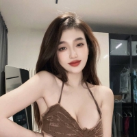 氣場十足的大姐姐 顏值高又自帶韻味