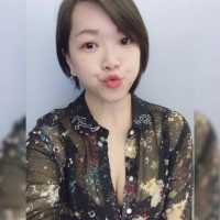 站長小酒推薦 推薦特殊茶色輕熟女. 離婚人妻