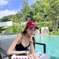 頂級模特身材 大奶大長腿比例逆天  臉蛋精緻高檔氣質出眾